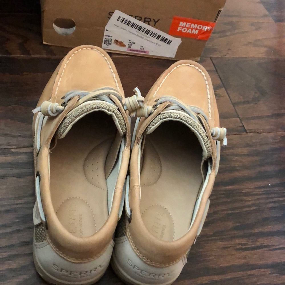 Sperry  Boat Shoes- women’s size 6. Brand new - Picture 3 of 3